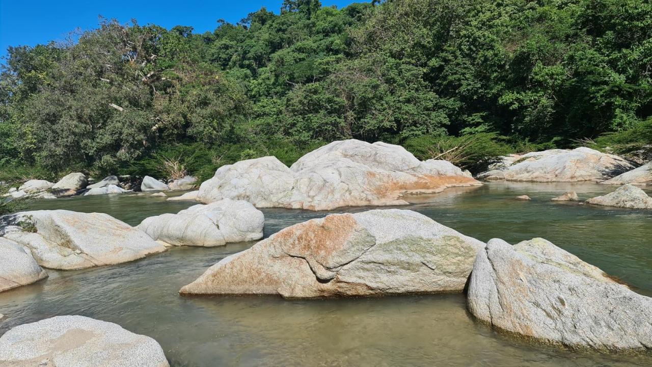 Senda Watapuy Hotel El Zaino Exterior photo Boulders in the river